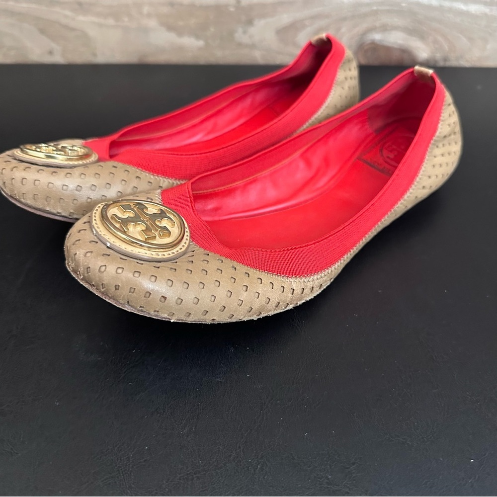 Tory Burch Tan Red Elastic Slip On Round Toe Leather Reva Ballet Flats Women’s 7